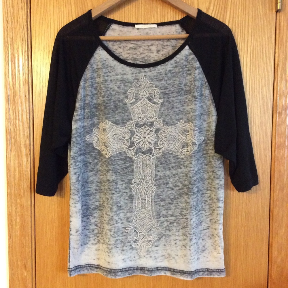 Cross Tee